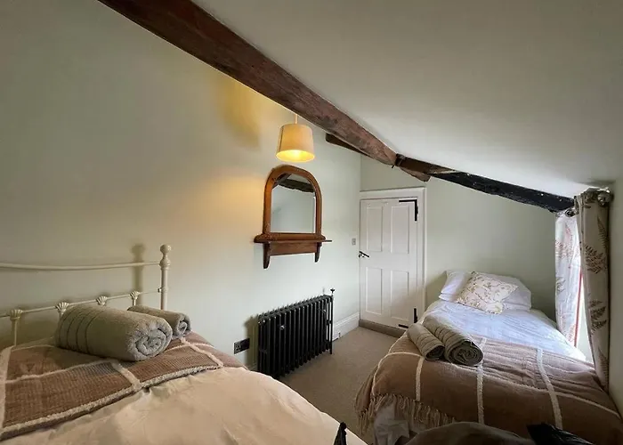 Woodpecker Cottage