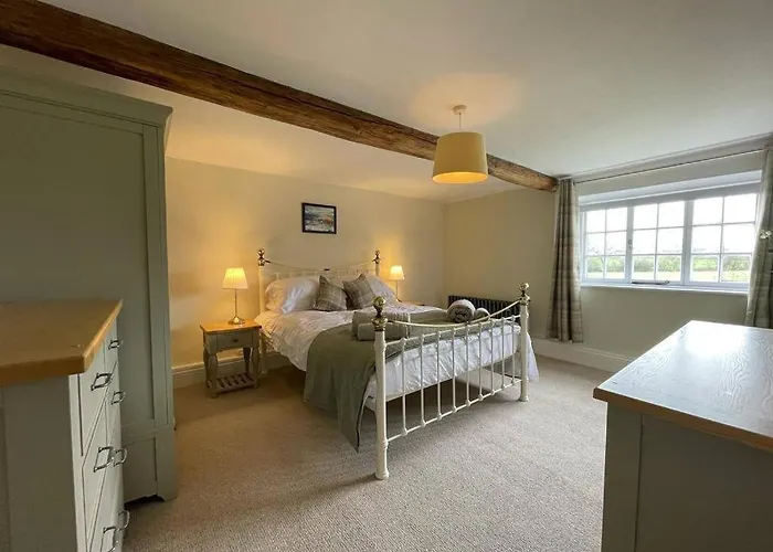 Woodpecker Cottage