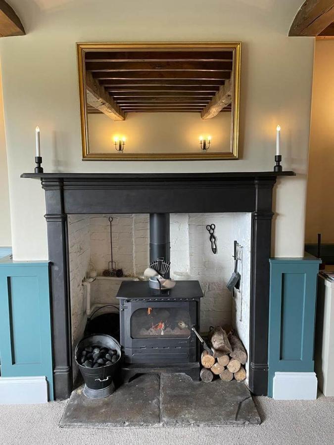 Woodpecker Holiday home West Bretton