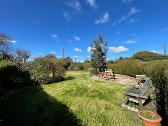 Woodpecker Holiday home West Bretton